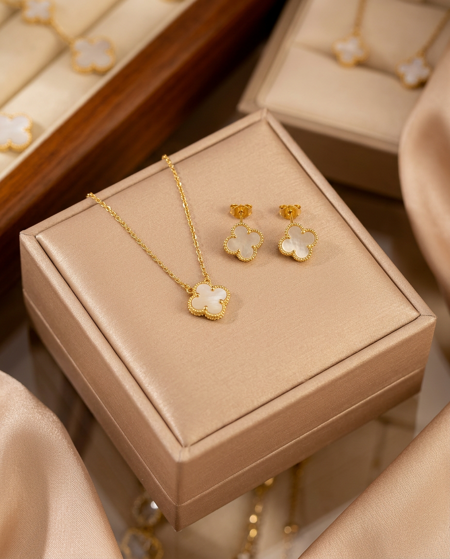 Conjunto Collar + Pendientes HALORE