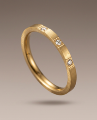 Anillo Eternity